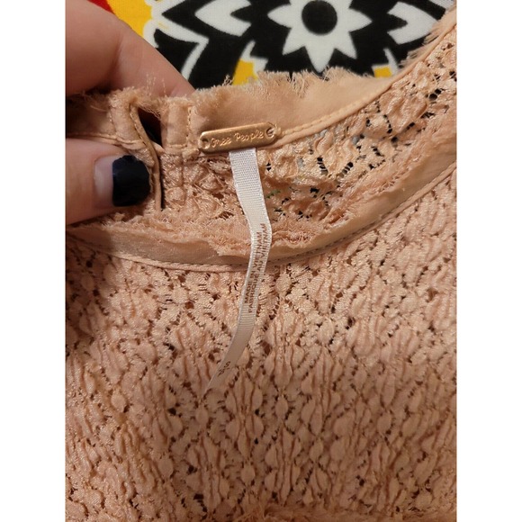 Free People Boho Peach Small Sleeveless Lace Blouse Button Back Urban Outfitters - Picture 5 of 14